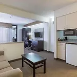 La Vista Inn